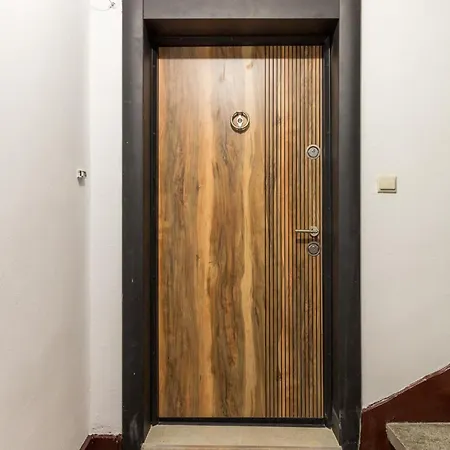 Comfy In The Heart Of Appartamento Burgas