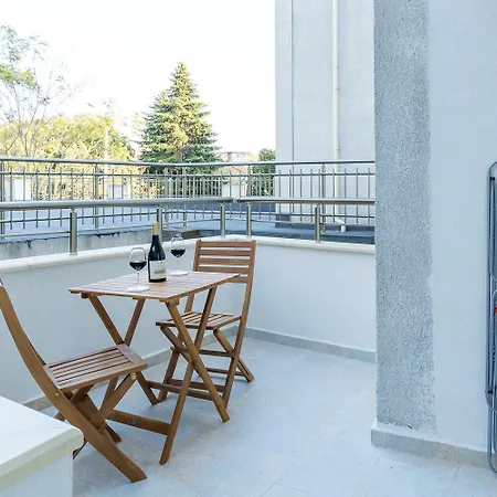 Apartment Comfy In The Heart Of Burgas City